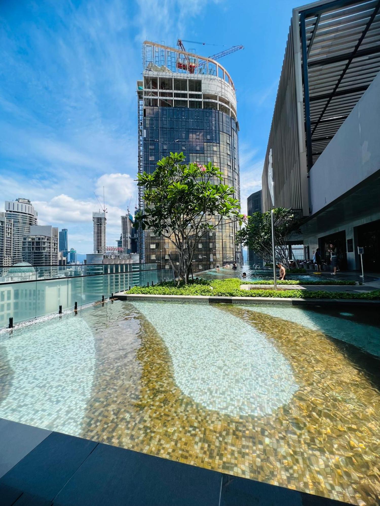Luxury Suites At Axon Residence Куала-Лумпур Екстер'єр фото